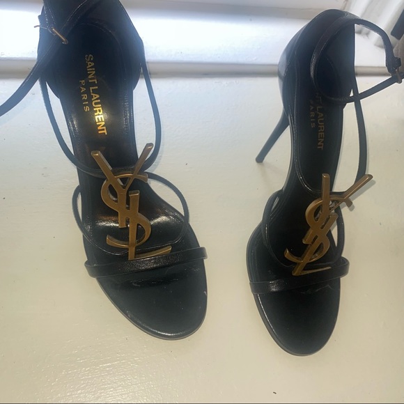 Size 8, literally worn twice, comes with everything in the pic, authentic - Picture 8 of 8